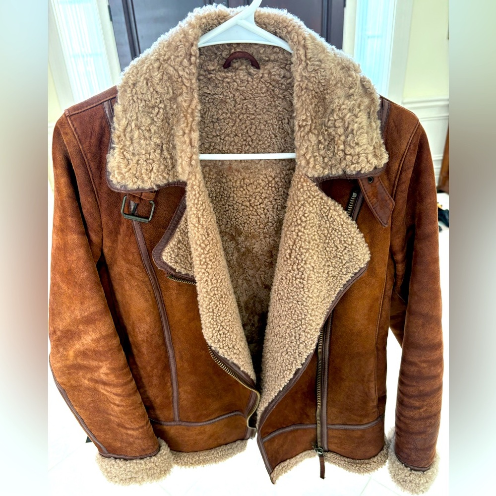 Aviator sheepskin jacket by Massimo Dutti